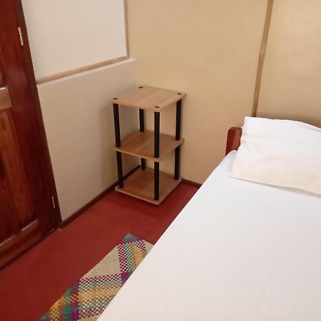 Banamboo Hostel Badian Exterior photo