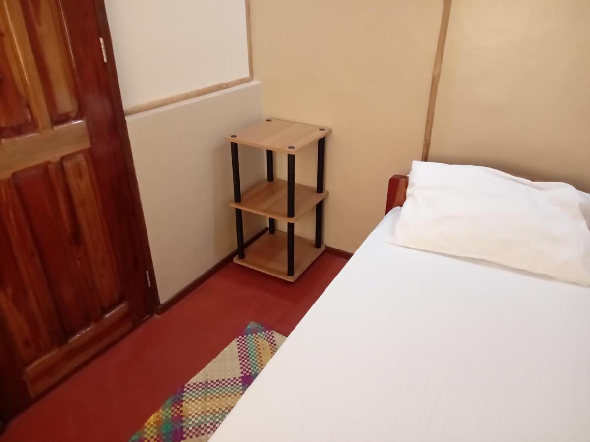 Banamboo Hostel Badian Exterior photo